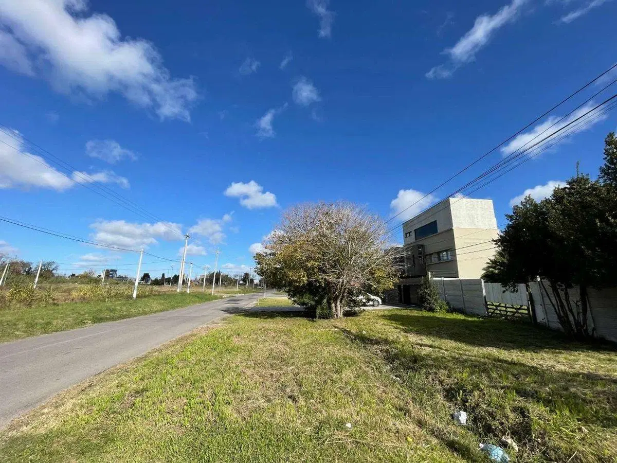 Lote Venta en Gonnet. 8