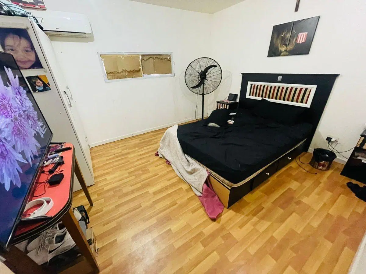 LOCAL EN VENTA LA PLATA 4