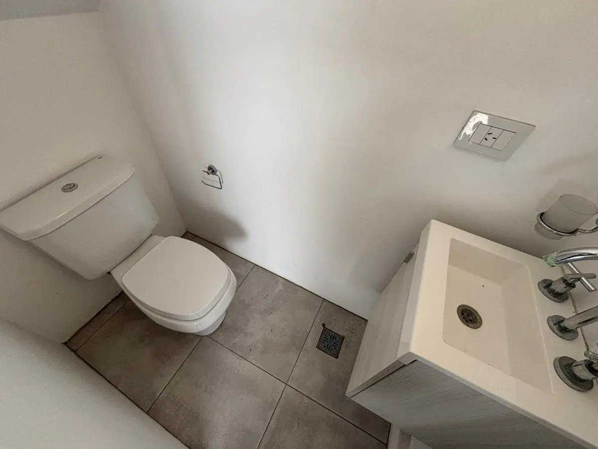 Venta de triplex de 2 dormitorios, en gonnet 4