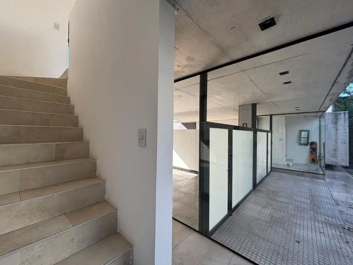 Venta de triplex de 2 dormitorios, en gonnet 3