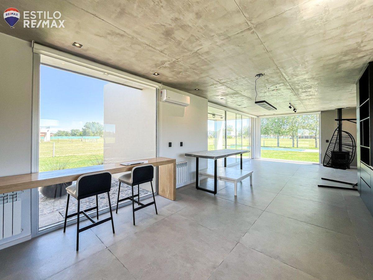 Foto de CASA EN HARAS DEL SUR III BARRIO PALMERAS C/PILETA, imagen 2