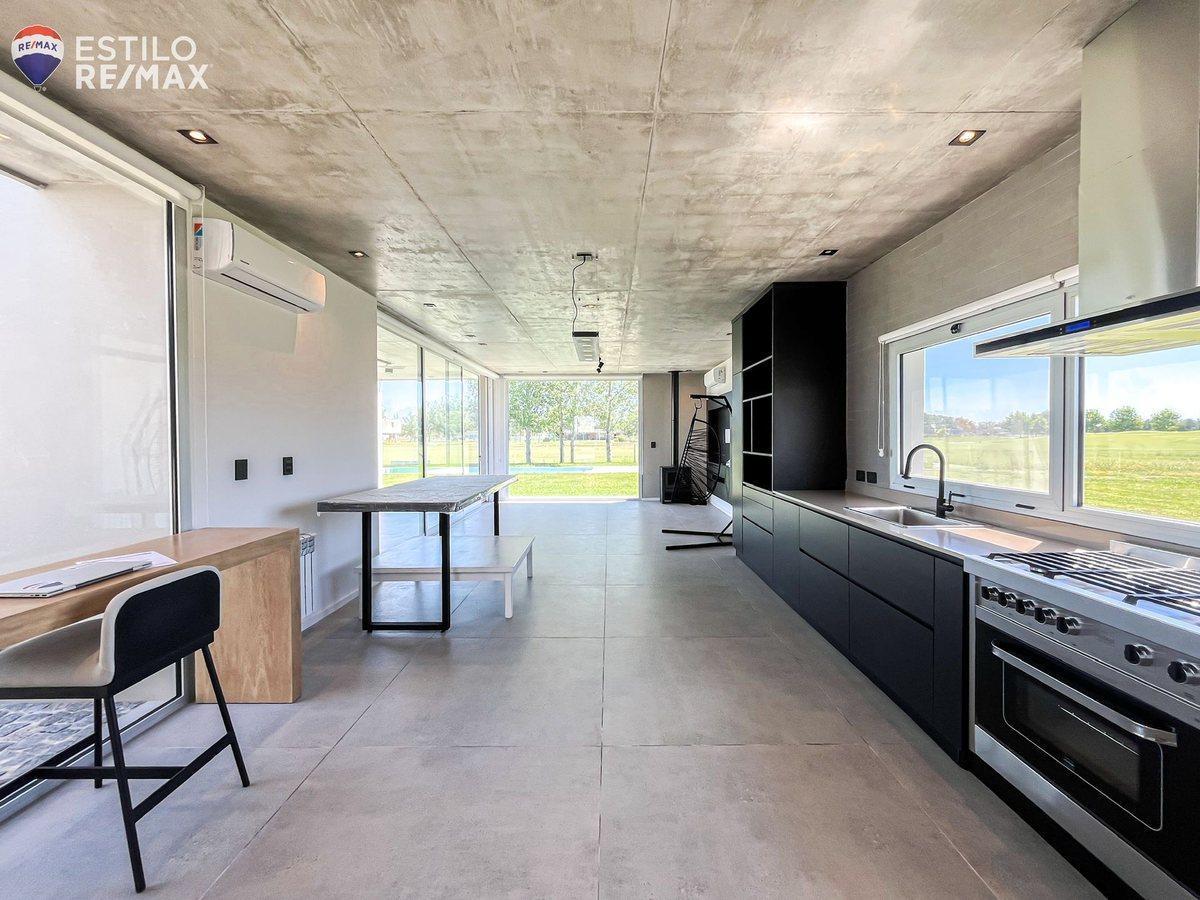 Foto de CASA EN HARAS DEL SUR III BARRIO PALMERAS C/PILETA, imagen 3