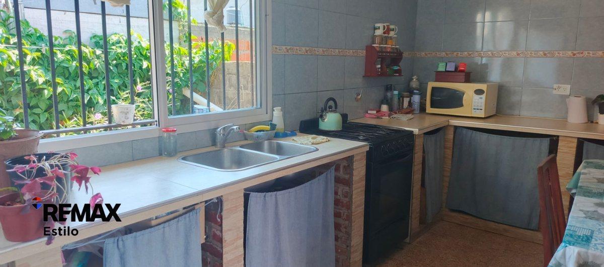 Foto de Casa 3 dormitorios en venta Los Hornos, imagen 1