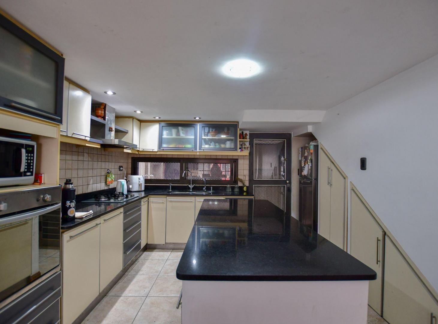 Foto de Venta Casa 3 Dormitorios La Plata Apto Banco, imagen 5
