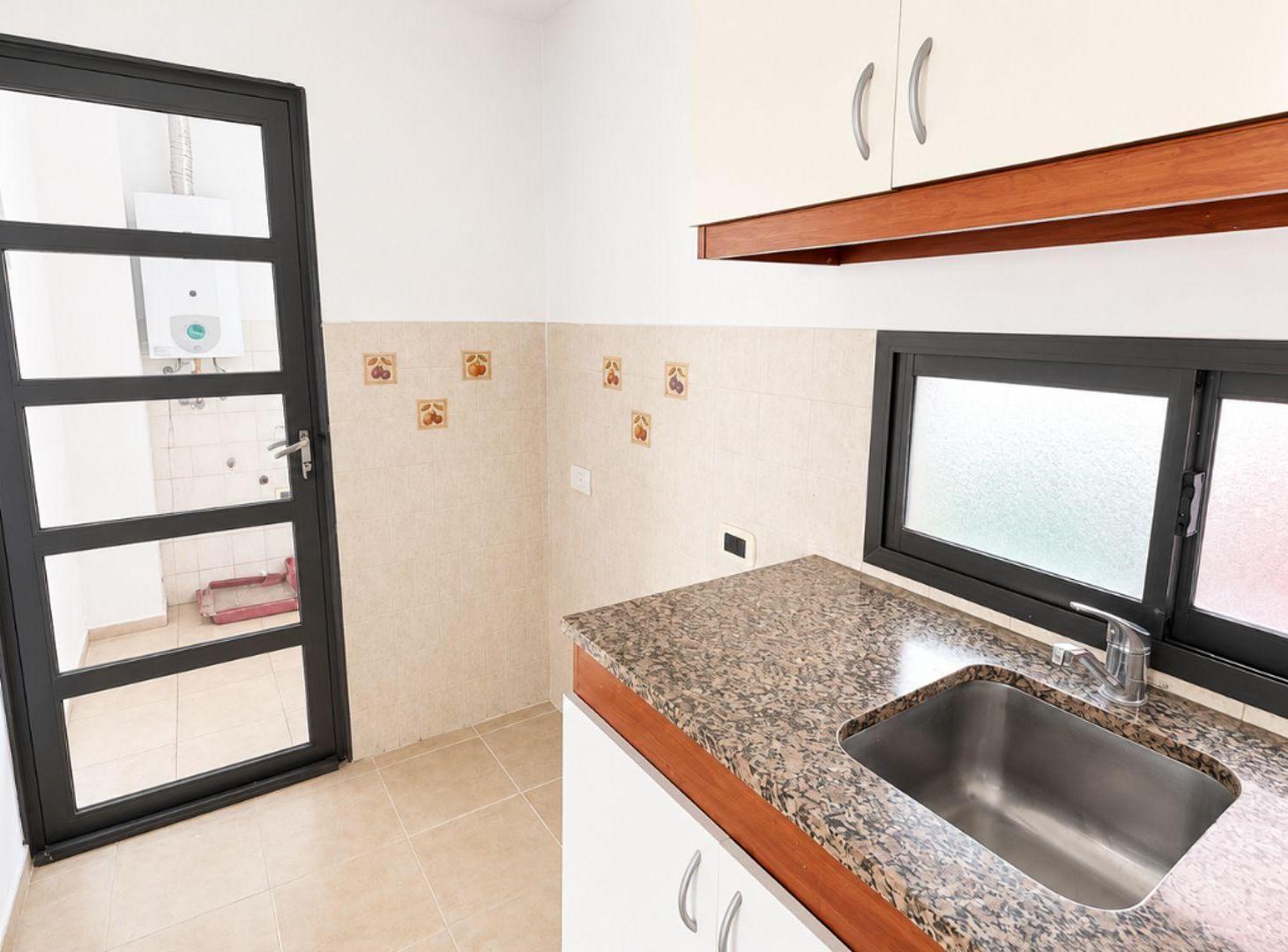 Foto de Departamento en alquiler de un dormitorio y balcón, imagen 2