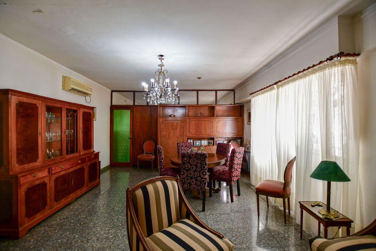 Foto de Casa 4 dormi c/ losa APTA BANCO cochera y patio, imagen 1