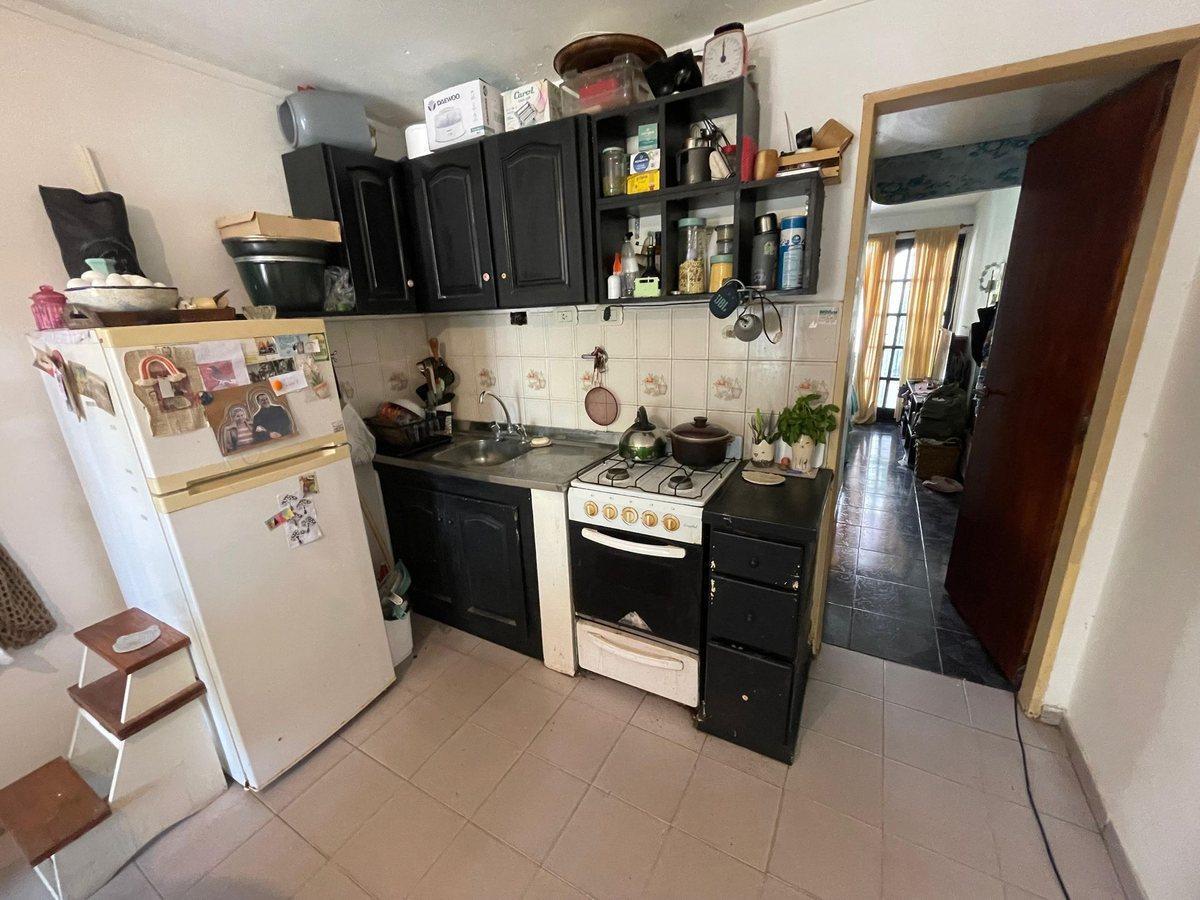 Foto de PH EN VENTA CON PATIO Y COCHERA EN LA PLATA, imagen 5