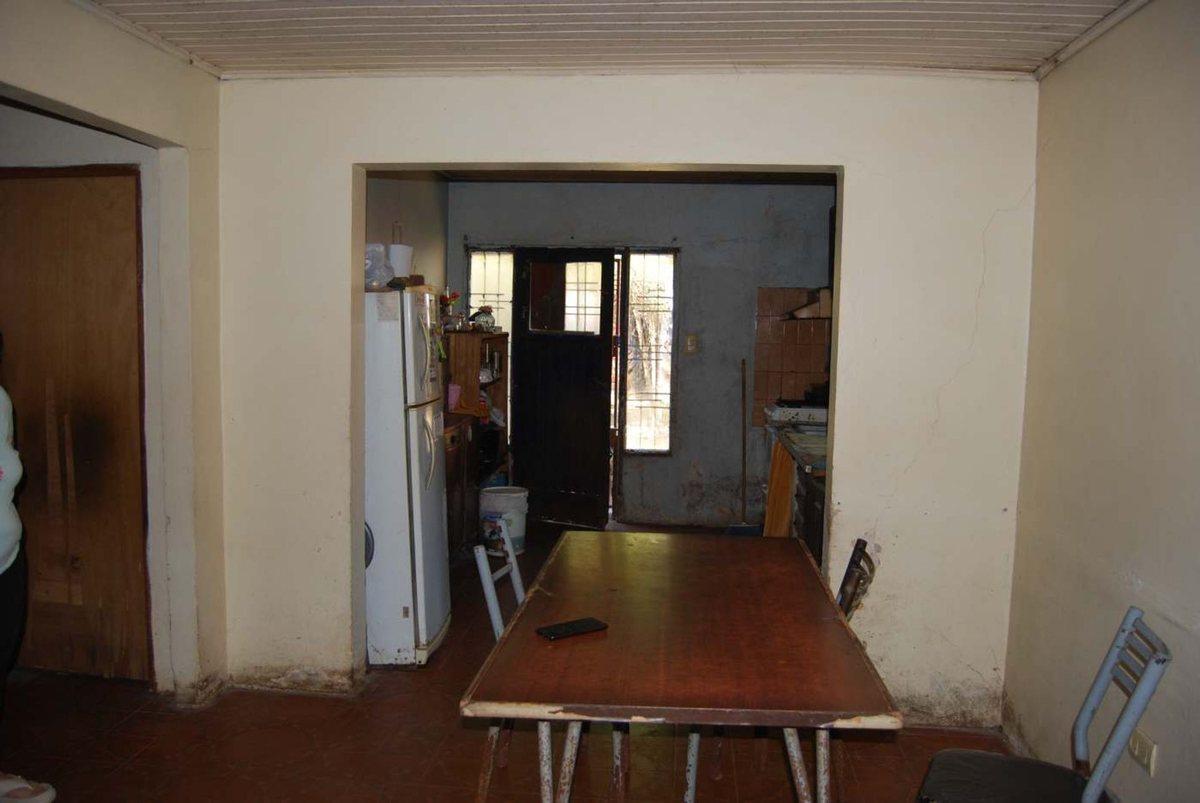 Foto de CASA DE 2 DORMIS A RECICLAR, imagen 2