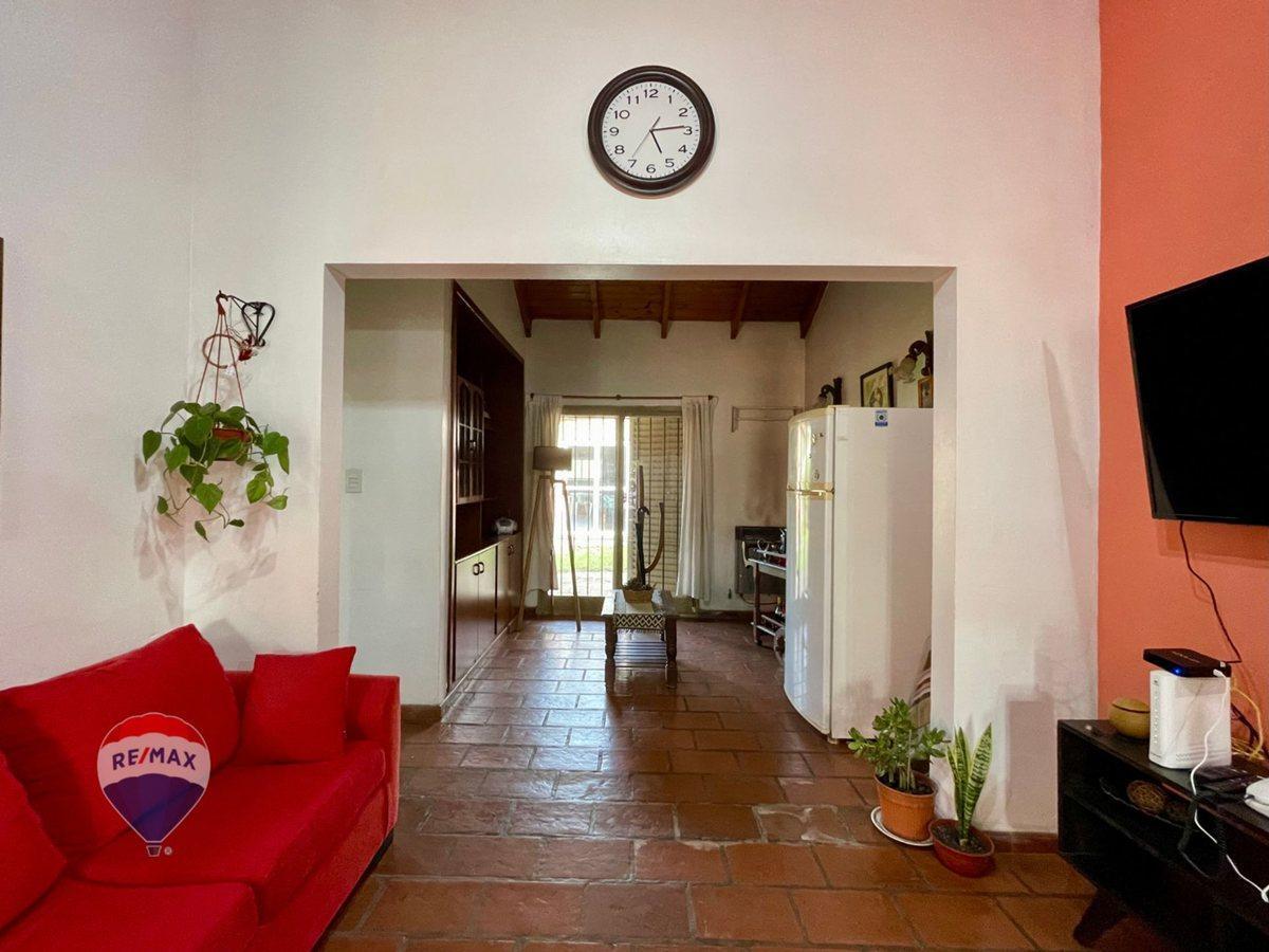 Foto de CASA 3 DORMITORIOS EN VENTA LA PLATA-L. Olmos, imagen 2
