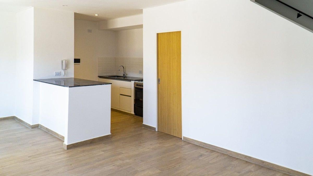 Foto de Duplex 3 dormitorios en VENTA City Bell, imagen 4