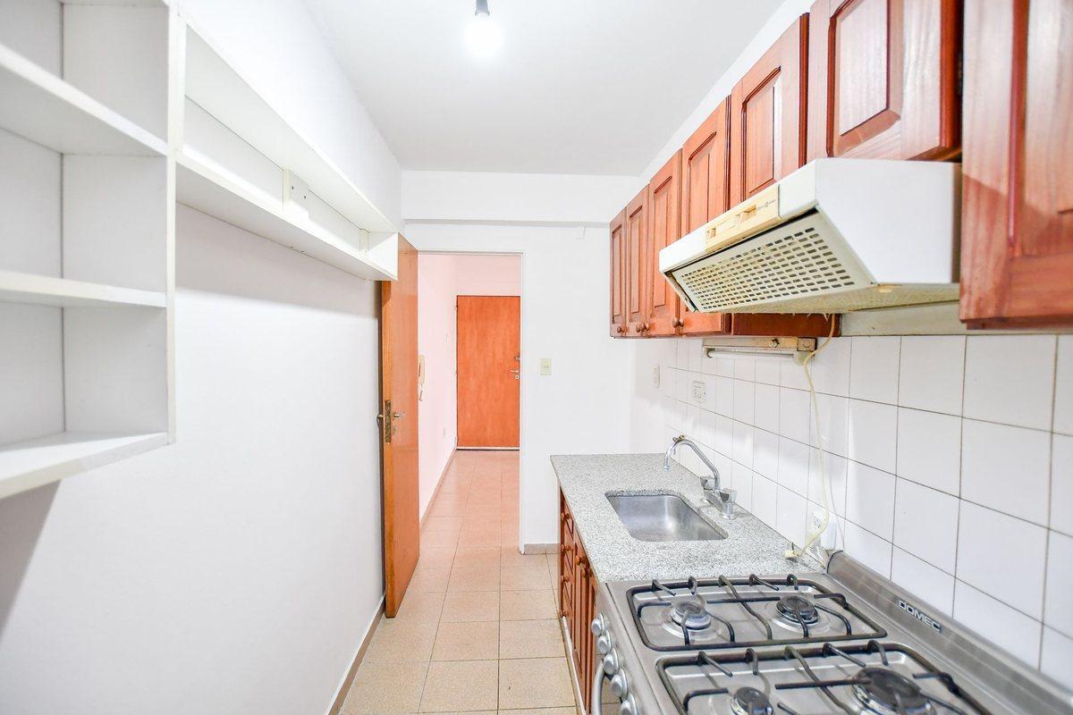 Foto de Departamento en alquiler Gonnet de 2 dormitorios, imagen 2