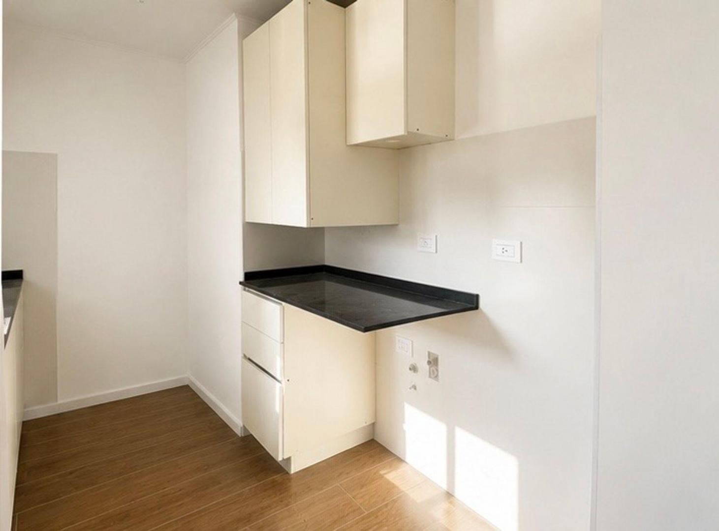 Foto de Venta de departamento de 1 dormitorio en La Plata, imagen 1