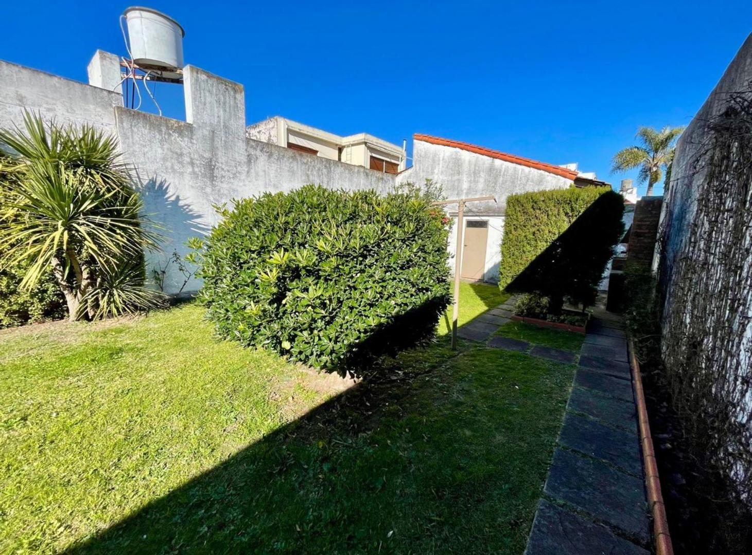 Foto de CASA EN ALQUILER DE 3 DORMITORIOS Y PARQUE, imagen 4