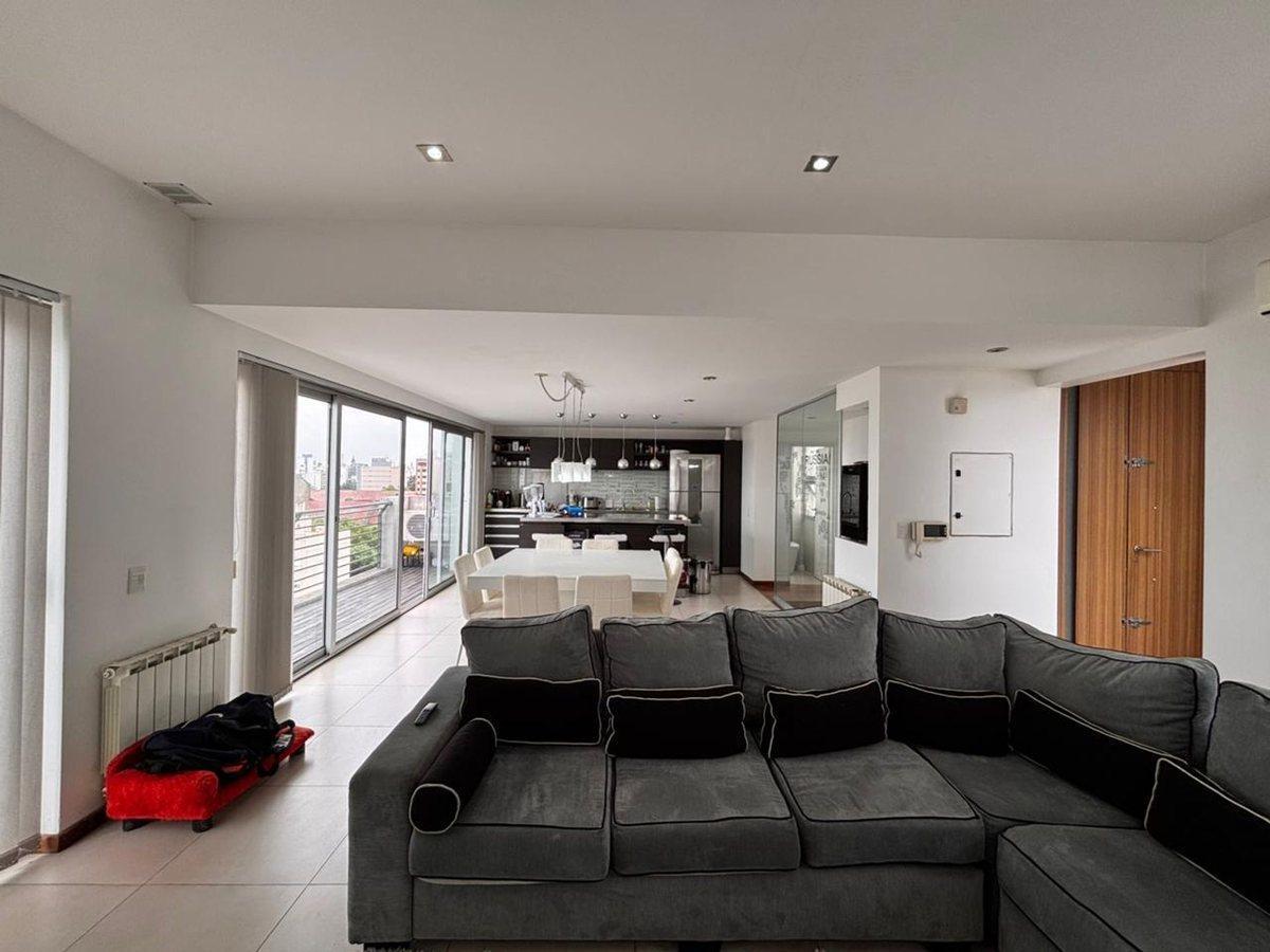 Foto de Venta de duplex con terraza privada en La Plata, imagen 1