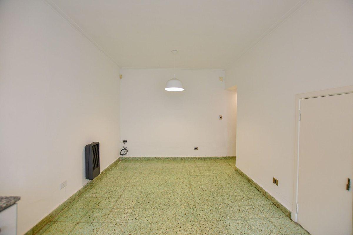 Foto de Venta Casa 3 dormitorios Apto Banco La Plata, imagen 2