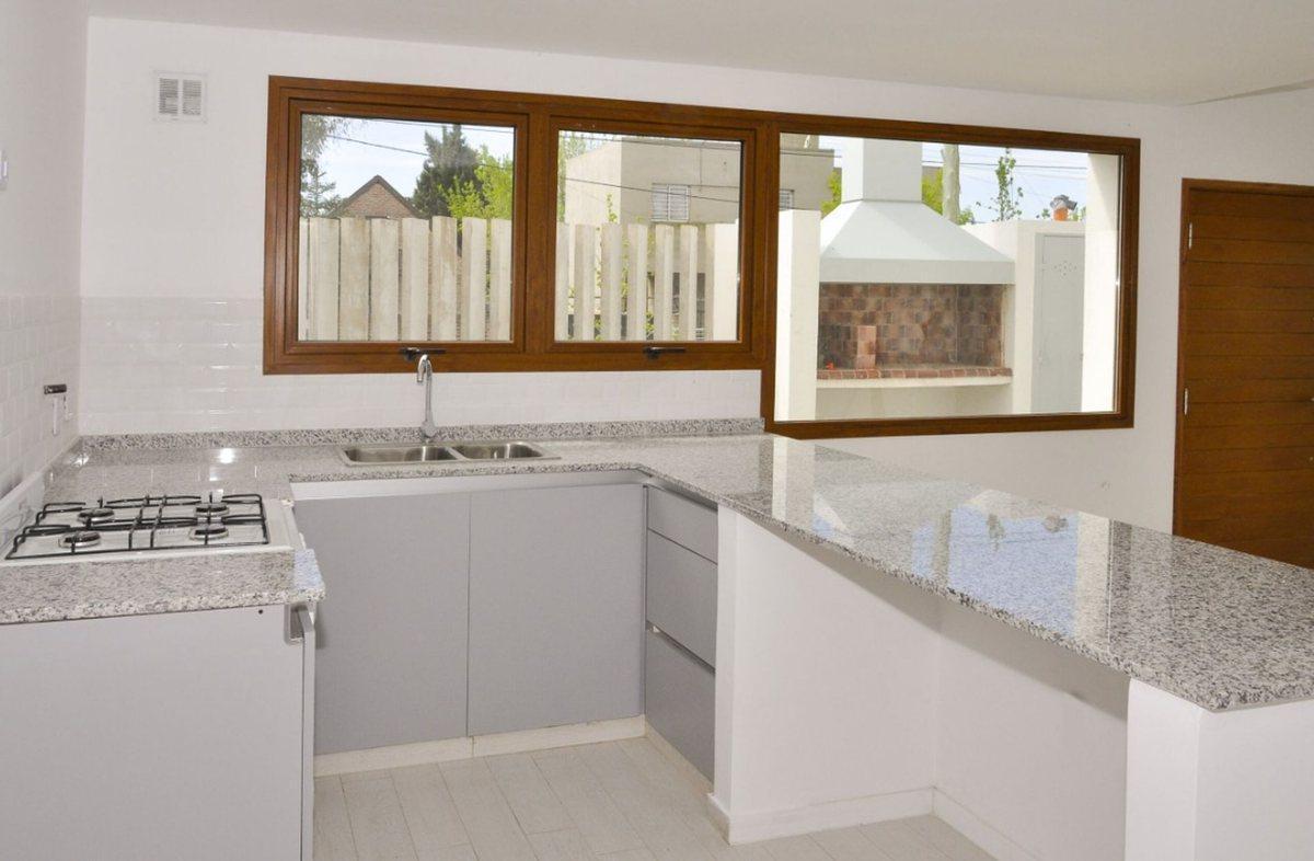 Foto de Duplex de 3 dormitorios en venta - City Bell, imagen 4