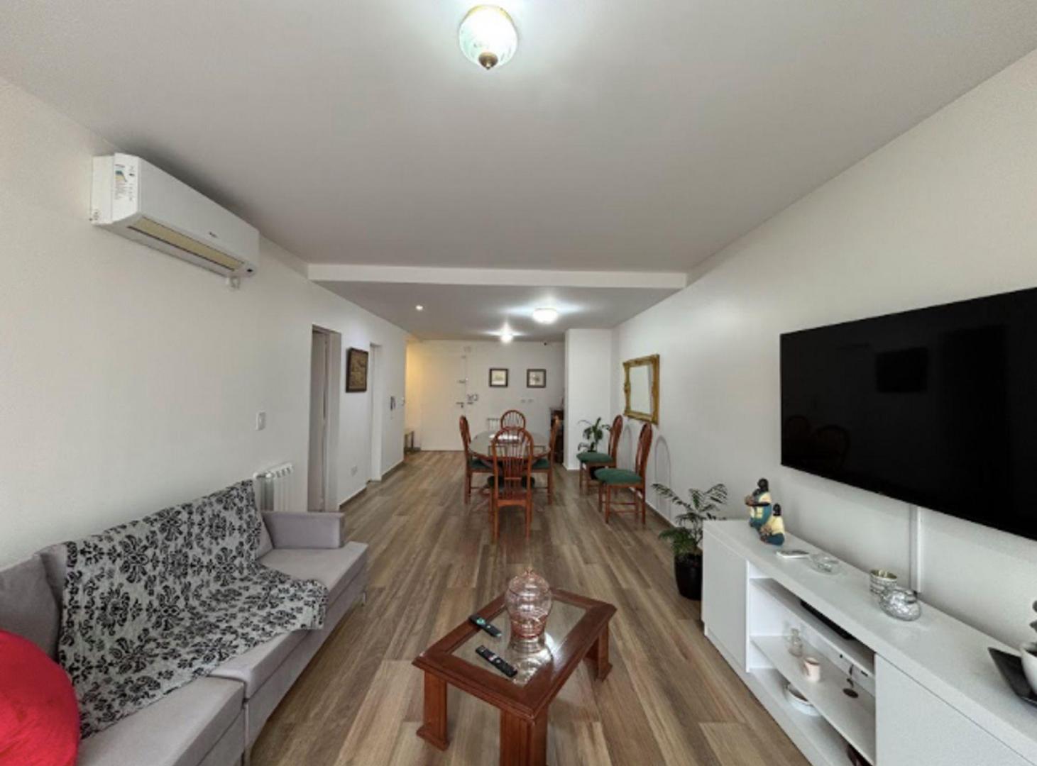 Foto de VENTA DE SEMIPISO 2 AMBIENTES AL FRENTE, imagen 1