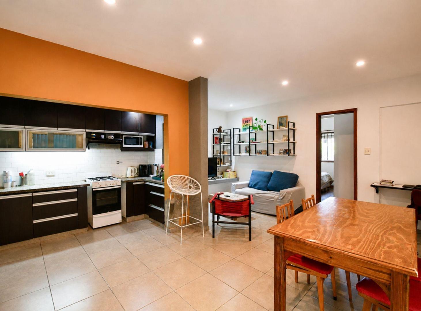 Foto de VENTA CASA DE DOS DORMITORIOS, CON LOCAL COMERCIAL, imagen 3