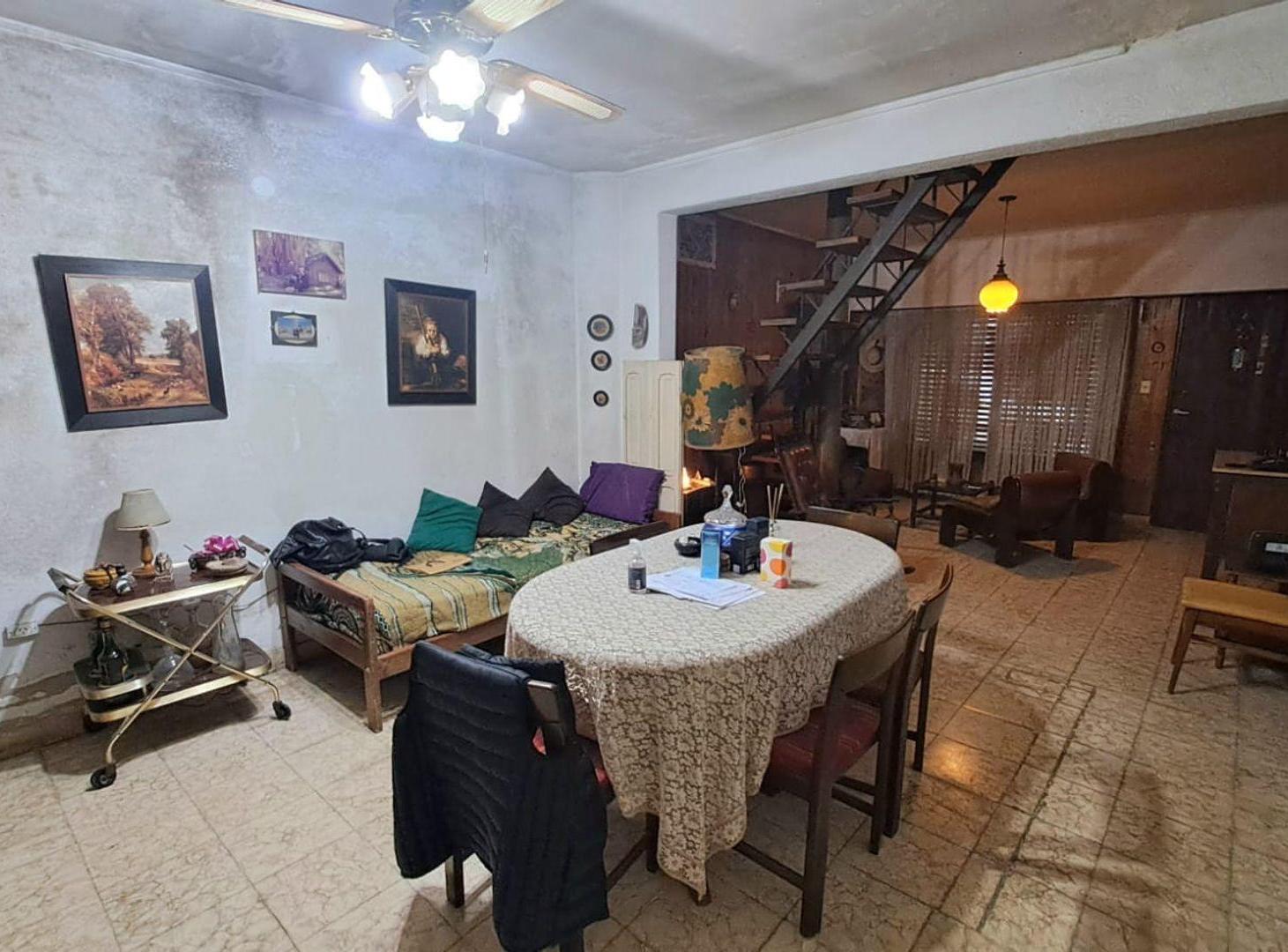 Foto de Casa en Venta La Plata 3 dorm. a Refaccionar, imagen 1