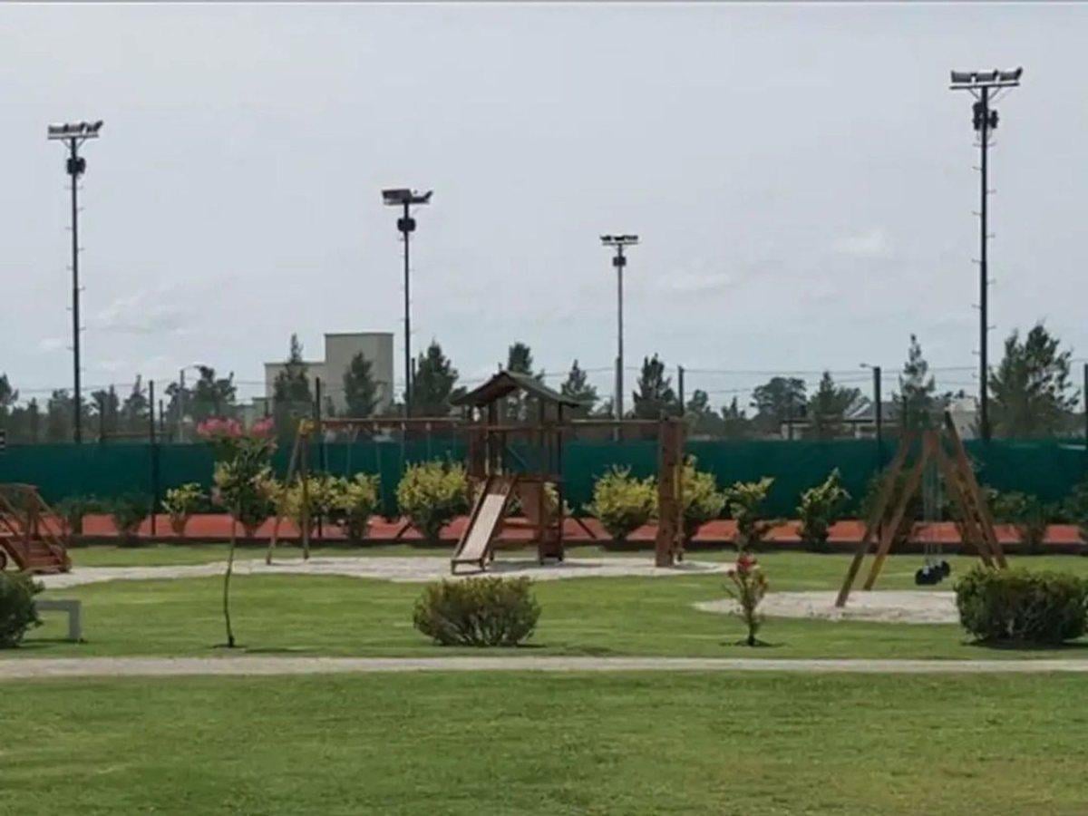 Foto de CAMPOS DE ROCA 2 LOTE EN VENTA DE 2280 M2, imagen 3