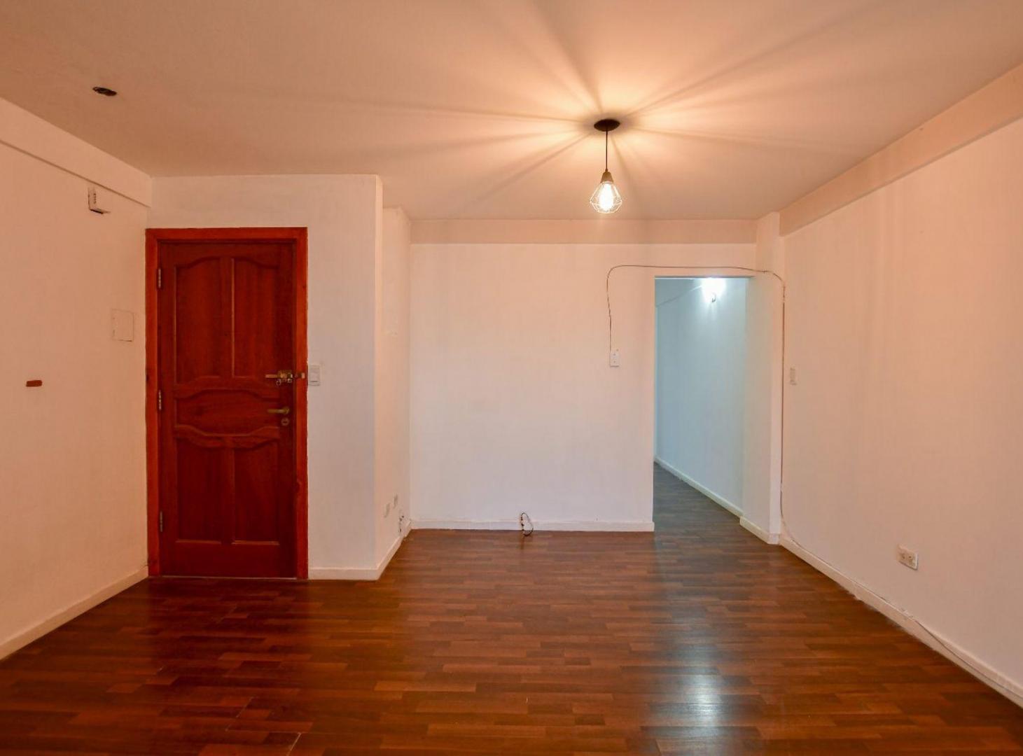 Foto de VENTA, SEMIPISO 1 DORMITORIO, ESCRITORIO Y COCHERA, imagen 2