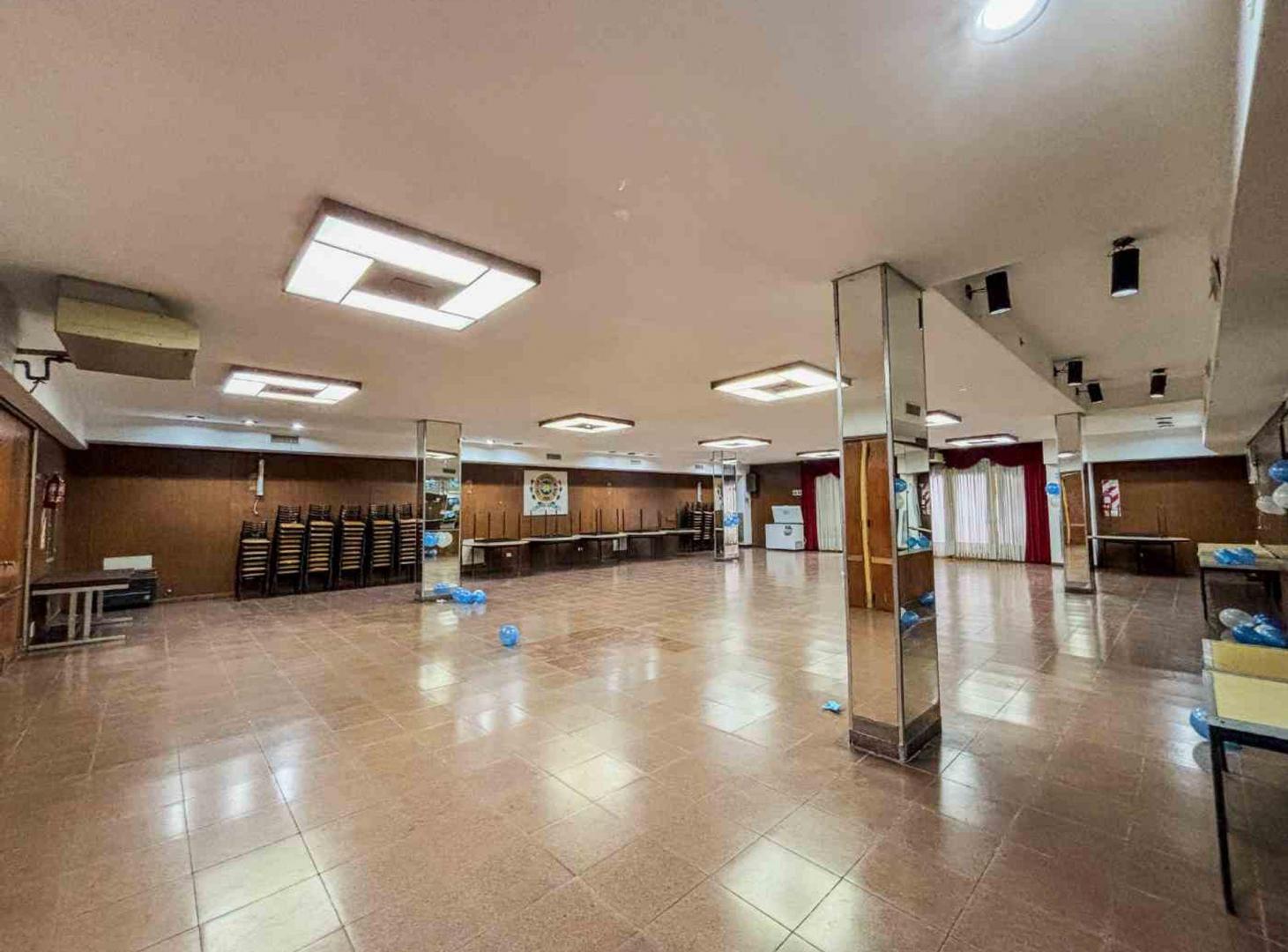 Foto de EDIFICIO COMERCIAL EN VENTA - LA PLATA, imagen 2