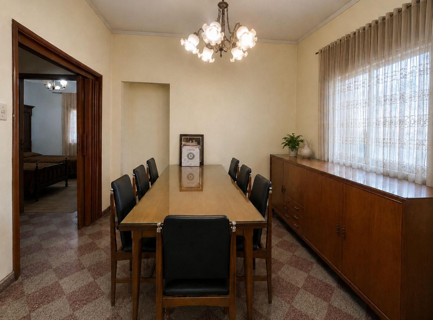 Foto de CASA EN VENTA 2 DORMITORIOS - TOLOSA, imagen 2