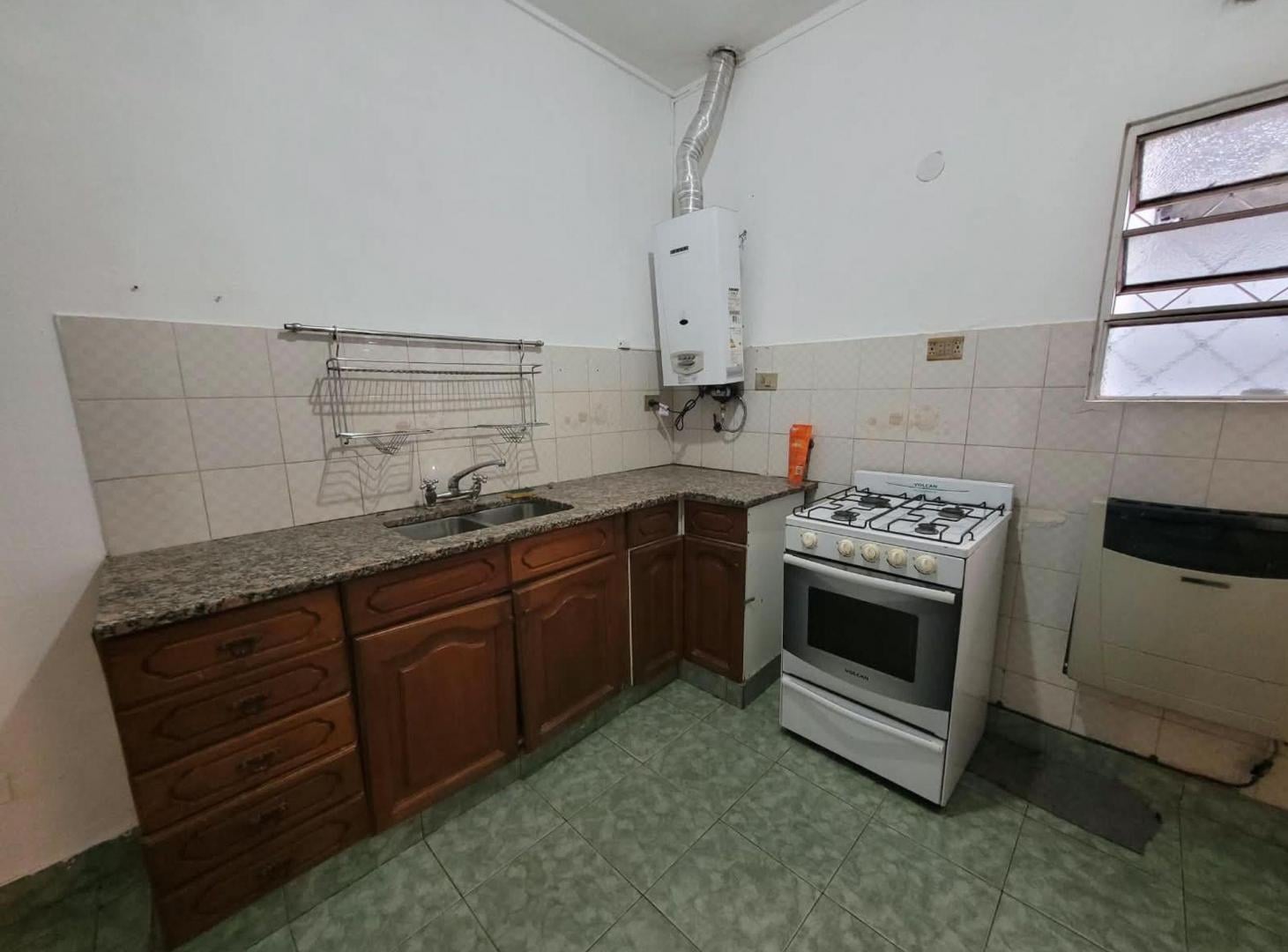 Foto de PH en ALQUILER de 1 DORMITORIO en LA PLATA, imagen 2