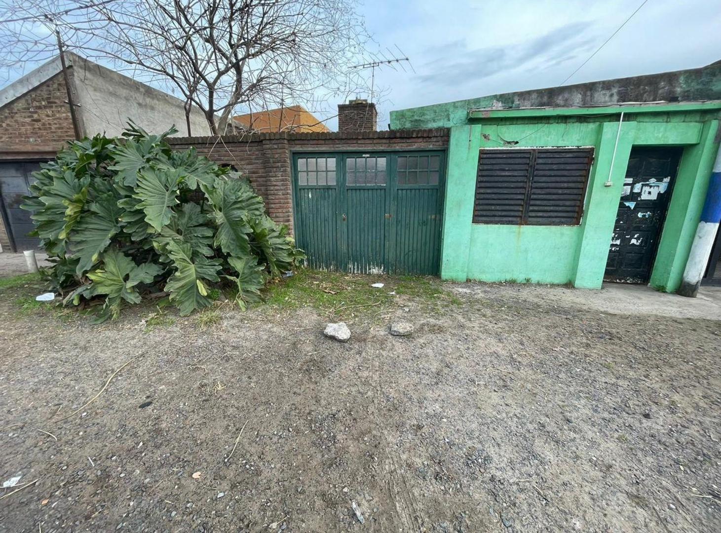 Foto de CASA EN VENTA SOBRE AVENIDA, imagen 3
