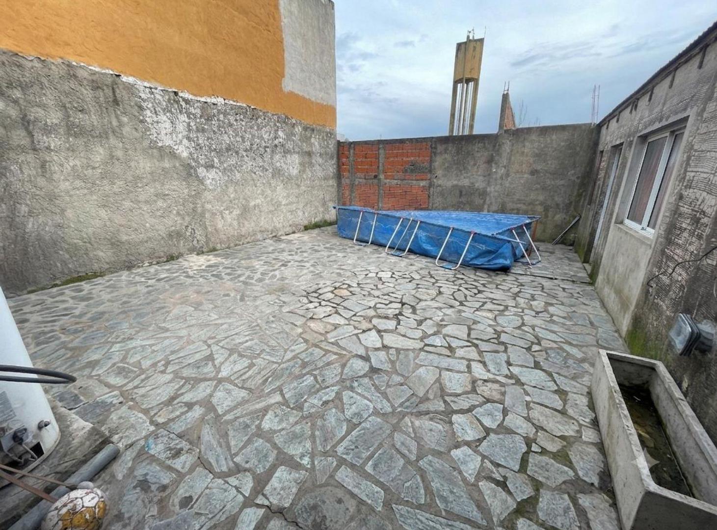 Foto de CASA EN VENTA SOBRE AVENIDA, imagen 4