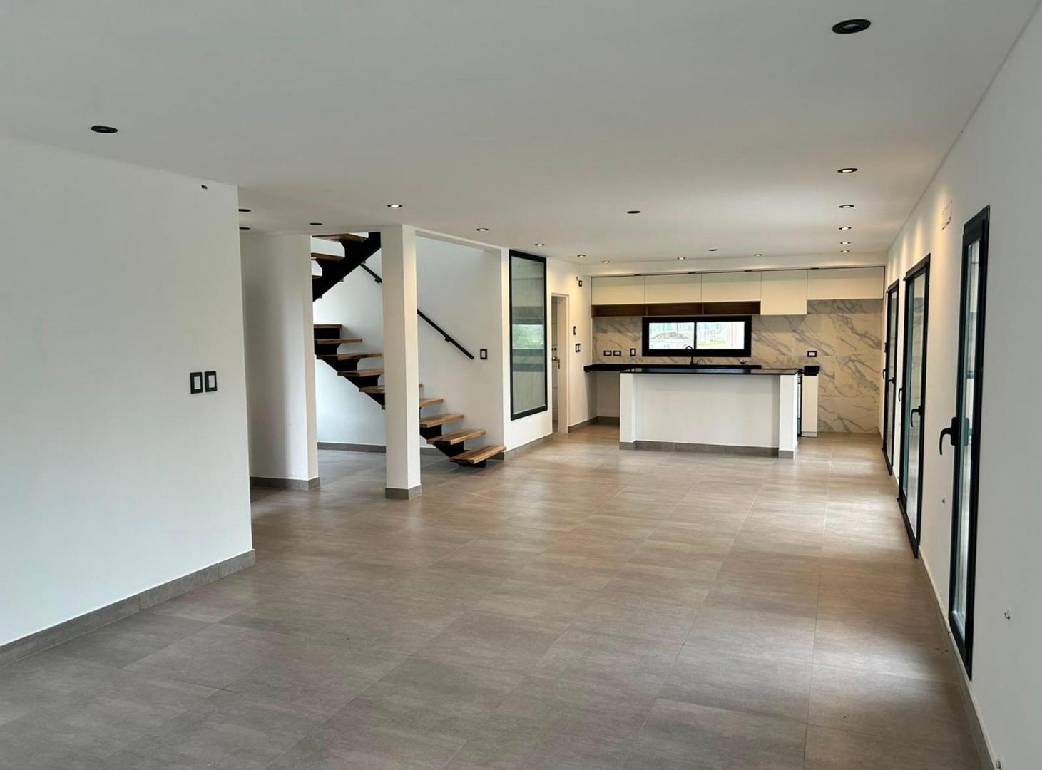 Foto de VENTA CASA HARAS DEL SUR 3 A ESTRENAR C/ PILETA, imagen 4