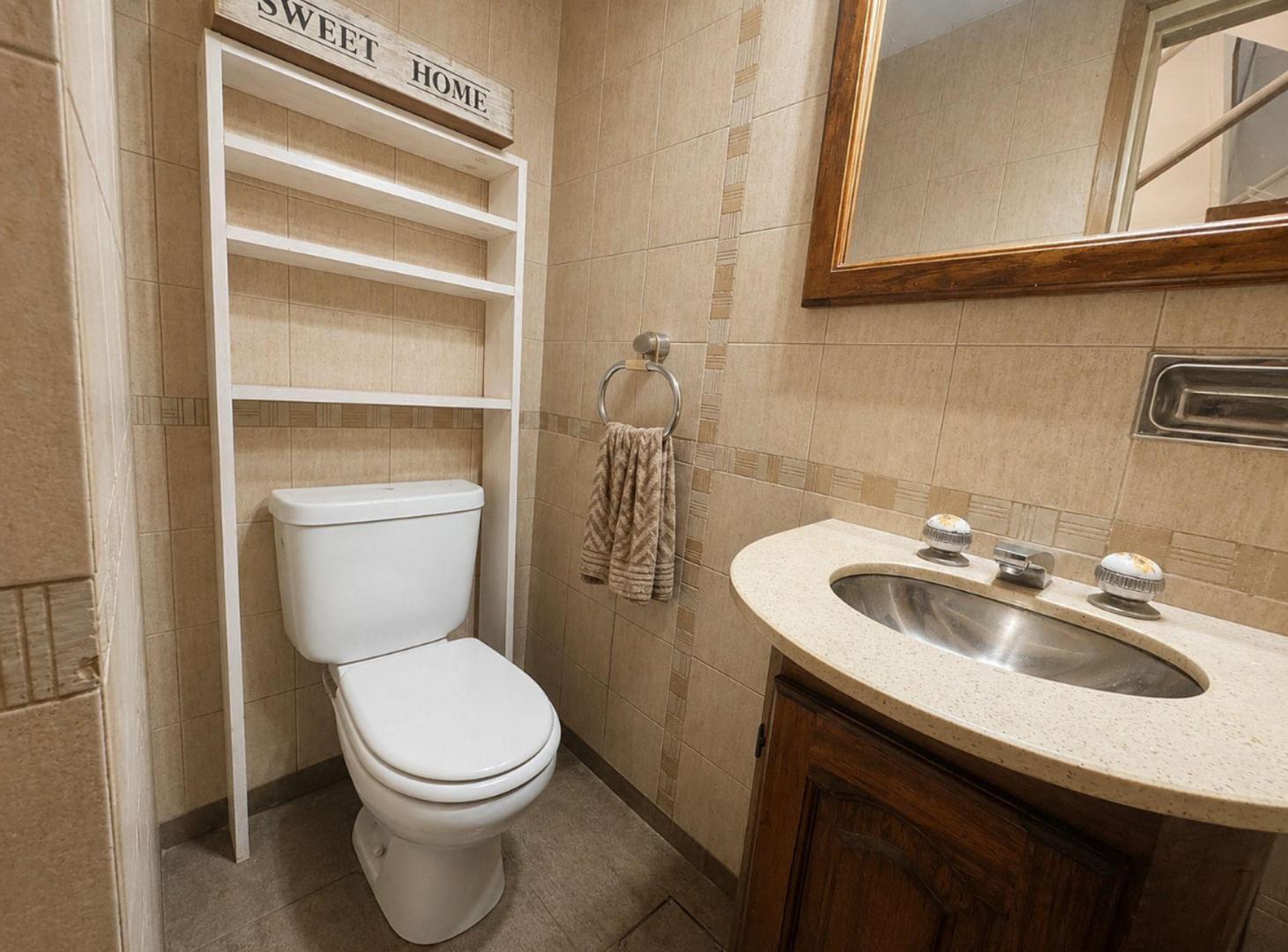 Foto de CASA EN VENTA DE TRES DORMITORIOS - LA PLATA, imagen 3