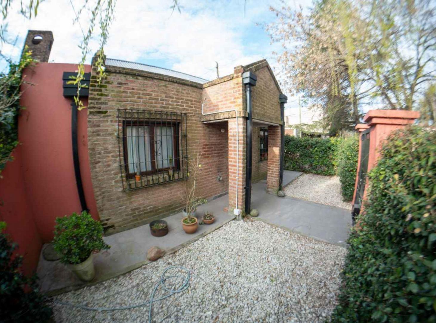 Foto de Venta casa 5 dormitorios en GONNET, imagen 4