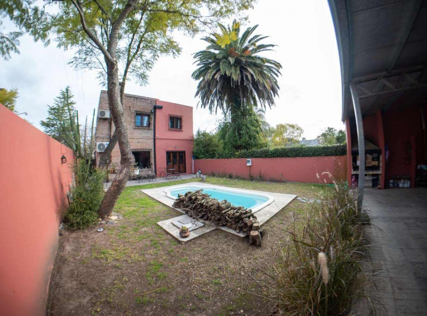 Foto de Venta casa 5 dormitorios en GONNET, imagen 2
