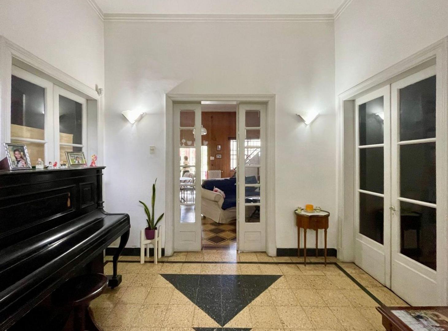 Foto de Casa en venta 5 ambientes La Plata, imagen 3