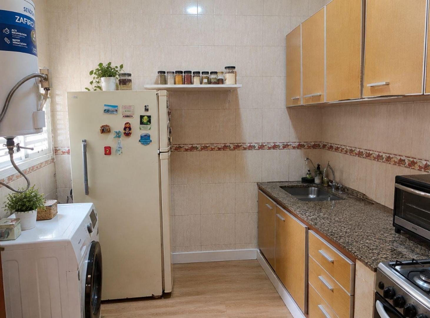 Foto de VENTA PH 2 DORMITORIOS ZONA PLAZA ROCHA, imagen 2