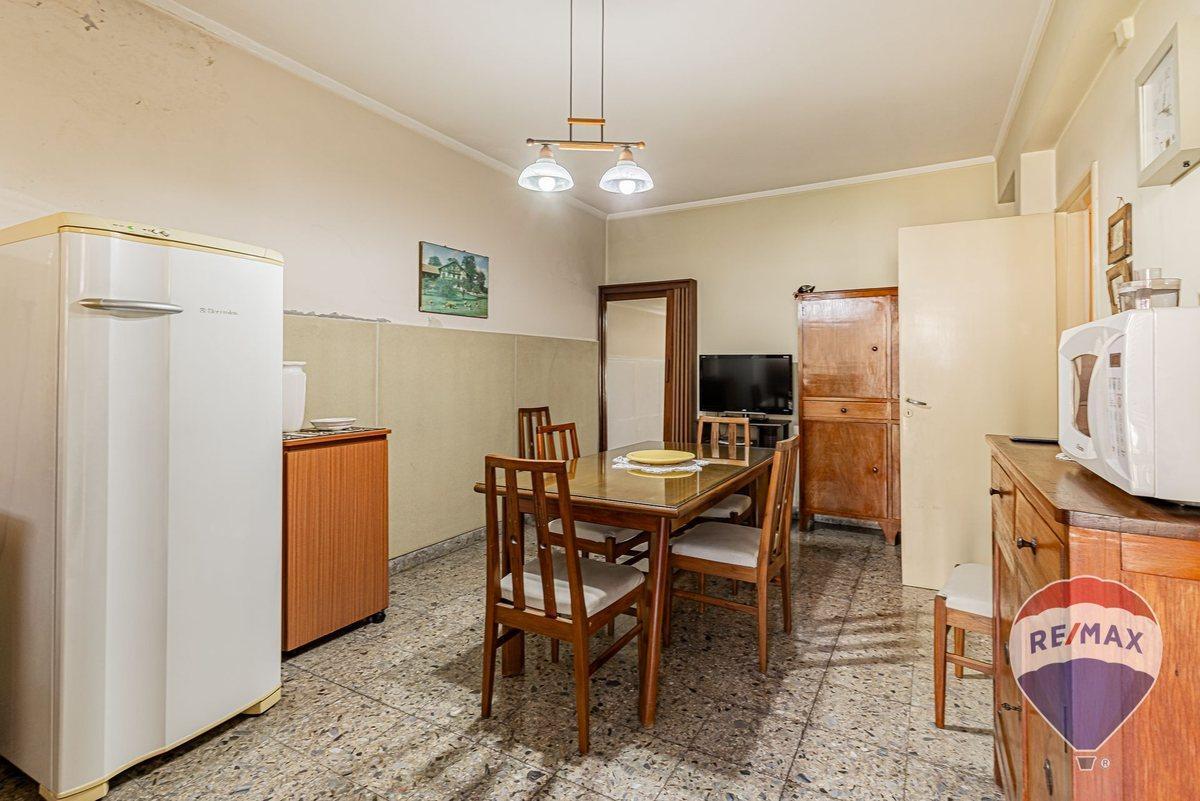 Foto de Casa en Venta 4 Dormitorios La Plata, imagen 4