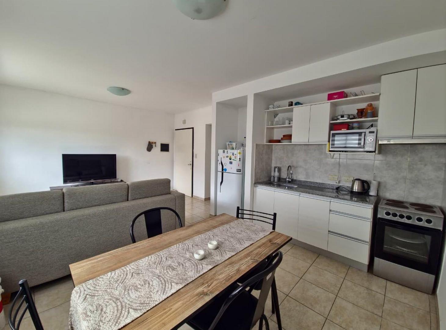 Foto de Departamento en venta dos dormitorios y cochera, imagen 2