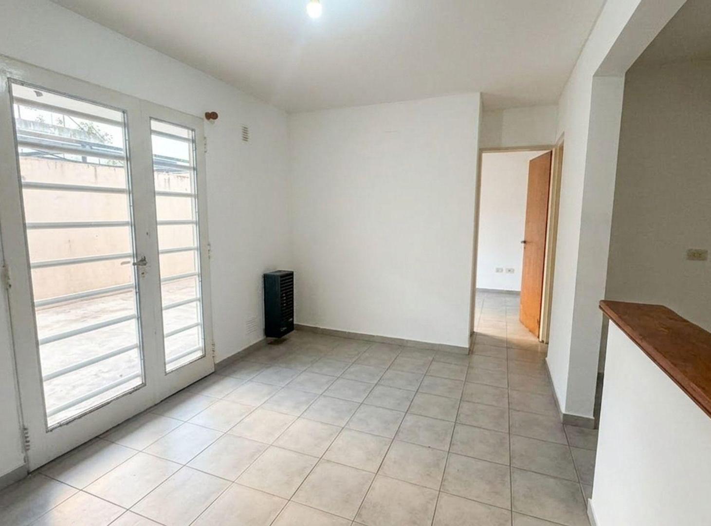 Foto de DEPARTAMENTO EN PB DE UN DORMITORIO Y PATIO, imagen 1