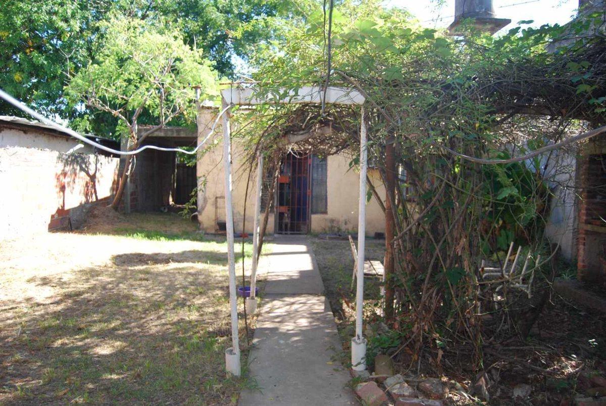 Foto de CASA DE 2 DORMIS A RECICLAR, imagen 1
