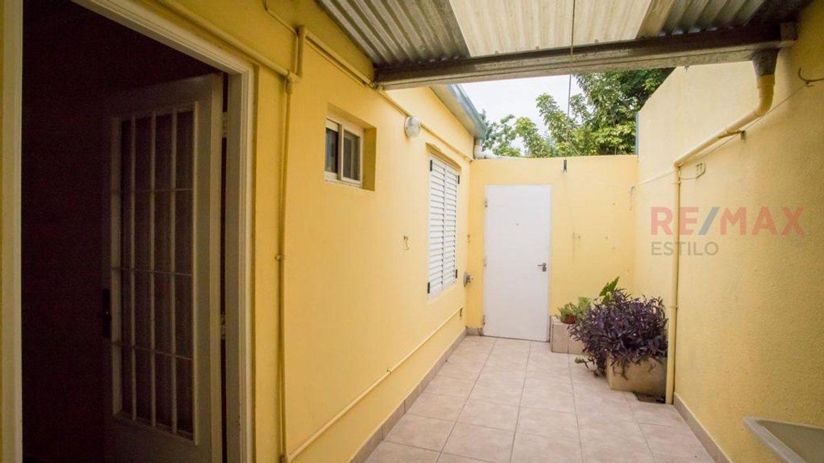 Foto de Departamento venta en pb de un dormitorio, patio, imagen 1