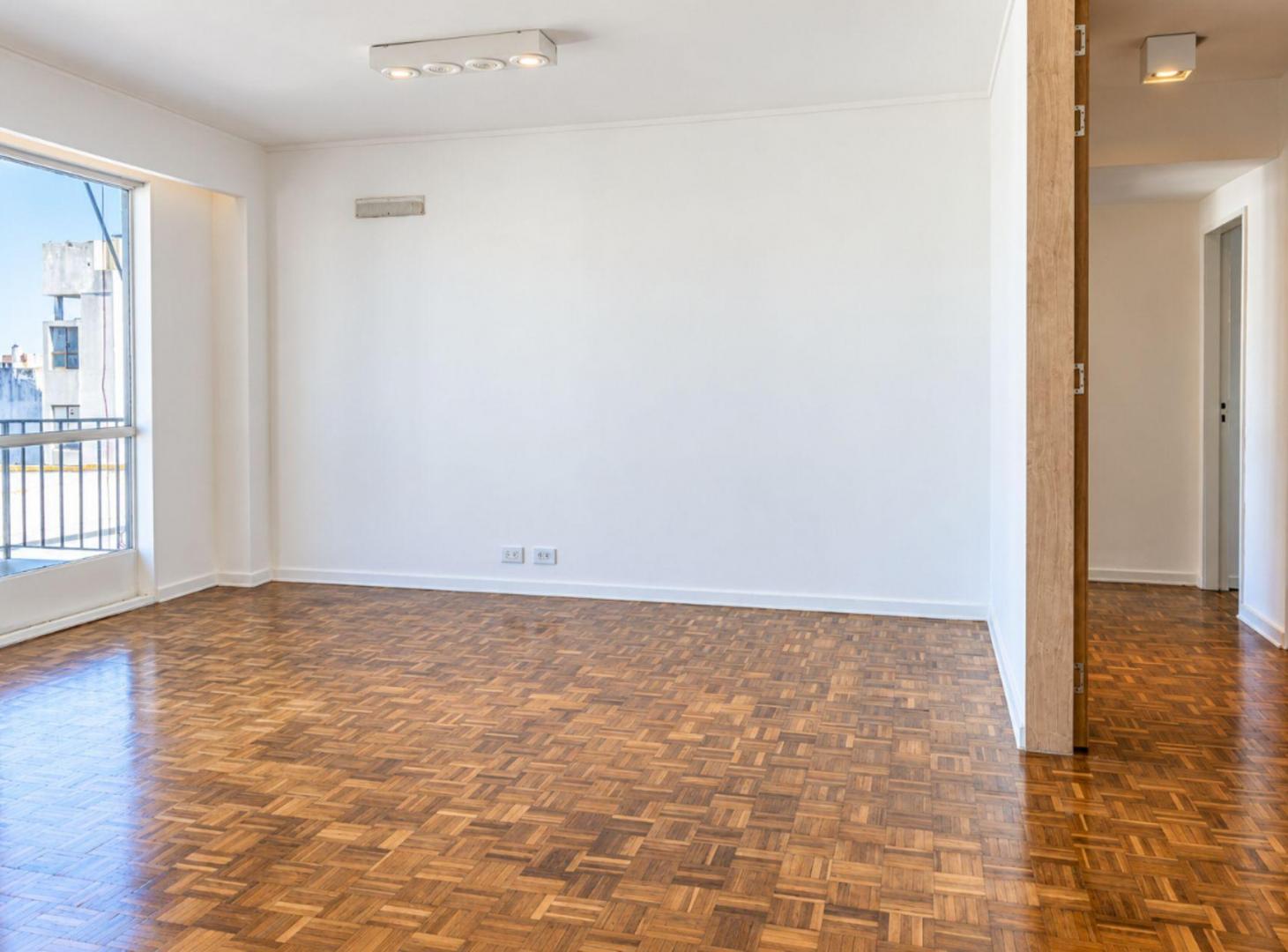 Foto de DEPTO EN VENTA, 2 DORMITORIOS, ESCRITORIO Y BALCON, imagen 3