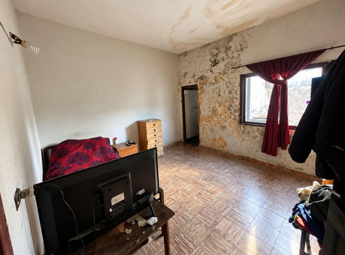 Foto de CASA EN VENTA A RECICLAR LOS HORNOS, imagen 2