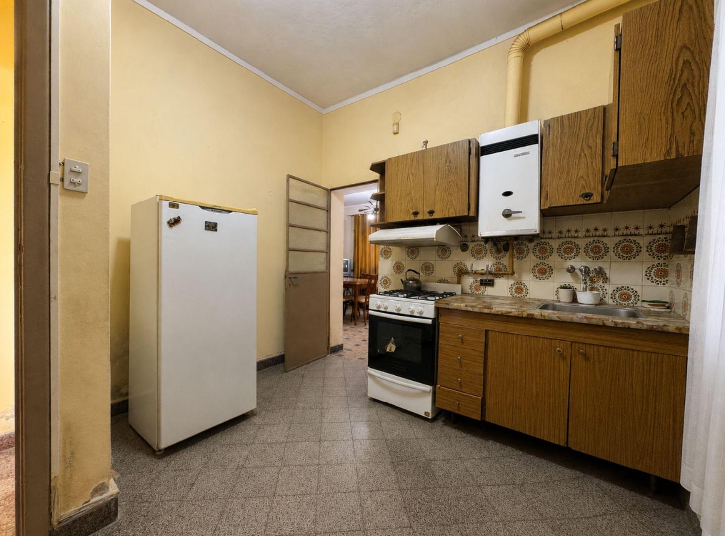 Foto de CASA EN VENTA 2 DORMITORIOS - TOLOSA, imagen 3