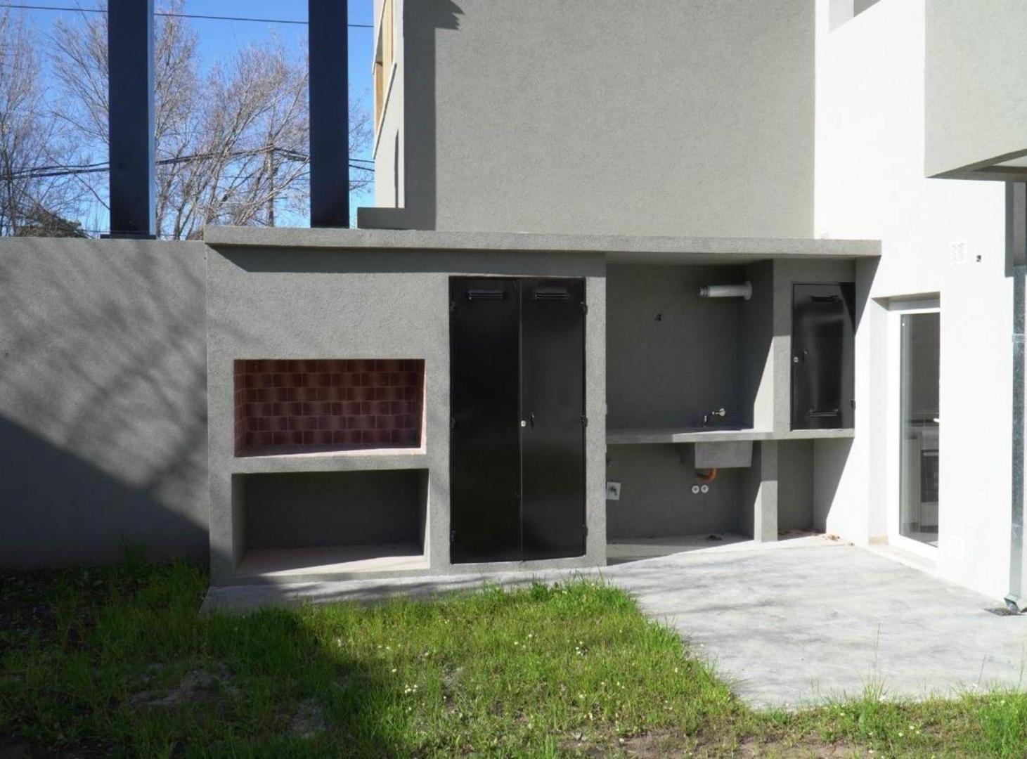 Foto de Duplex venta 3 dormitorios - Parque - City Bell, imagen 2