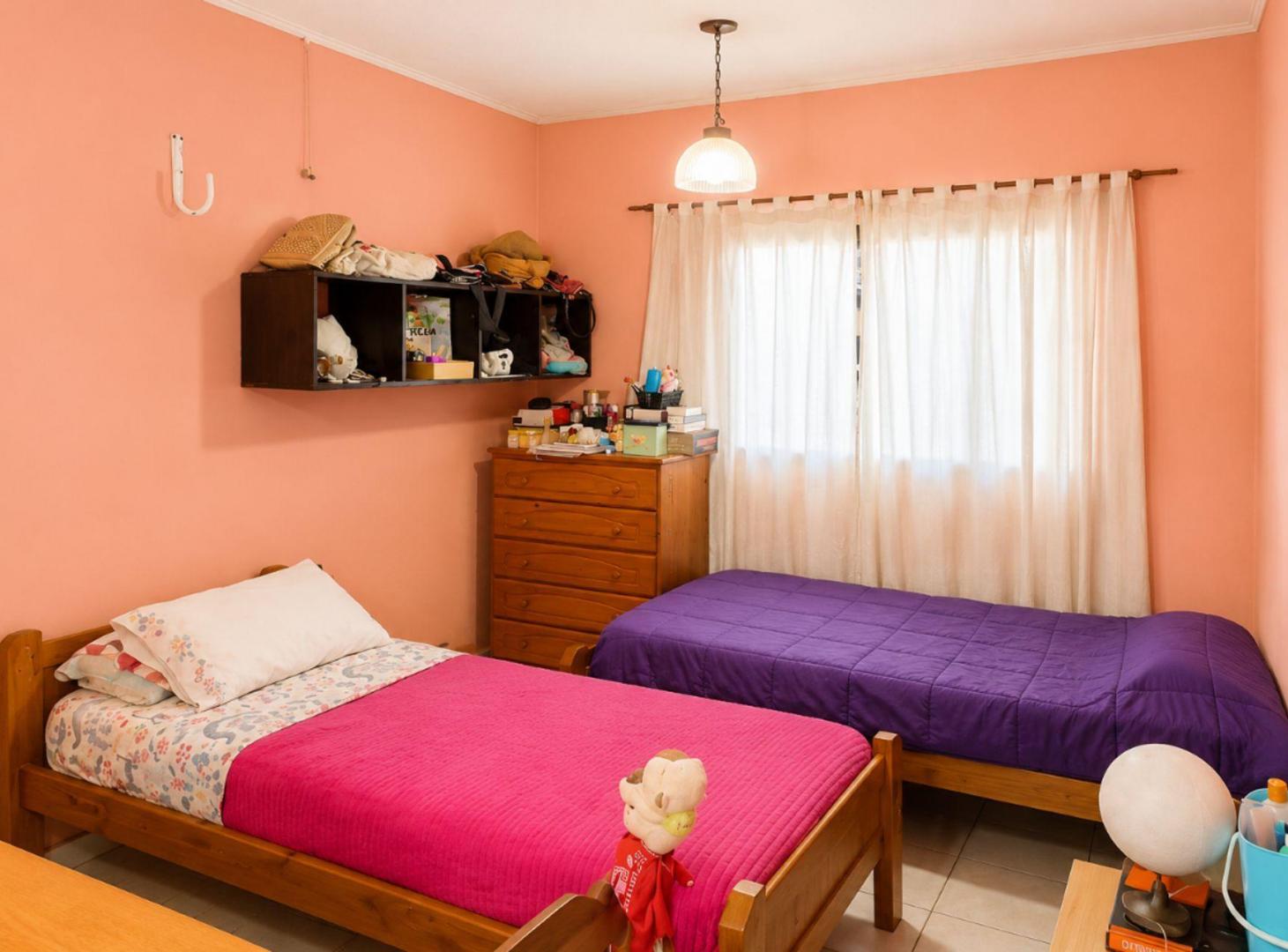 Foto de Casa en venta 2 dormitorios y departamento, imagen 2