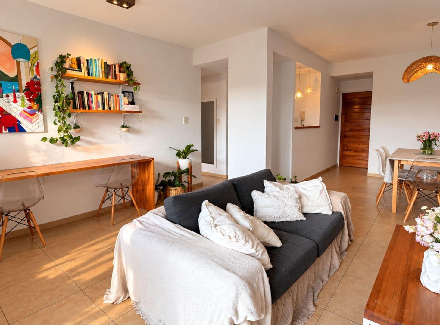 Foto de DEPTO EN VENTA, UN DORMITORIO, BALCON Y COCHERA., imagen 1