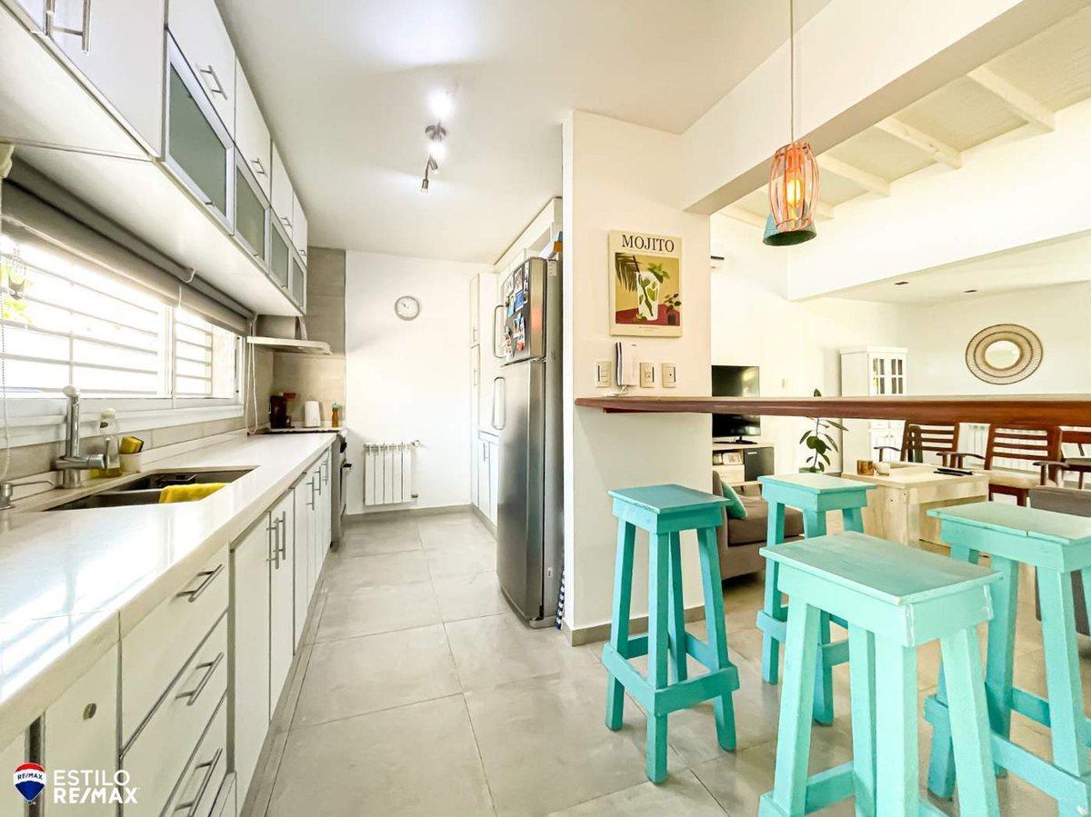 Foto de CASA EN VENTA EN 45 Y 167- 3 dorm. parque y pileta, imagen 1