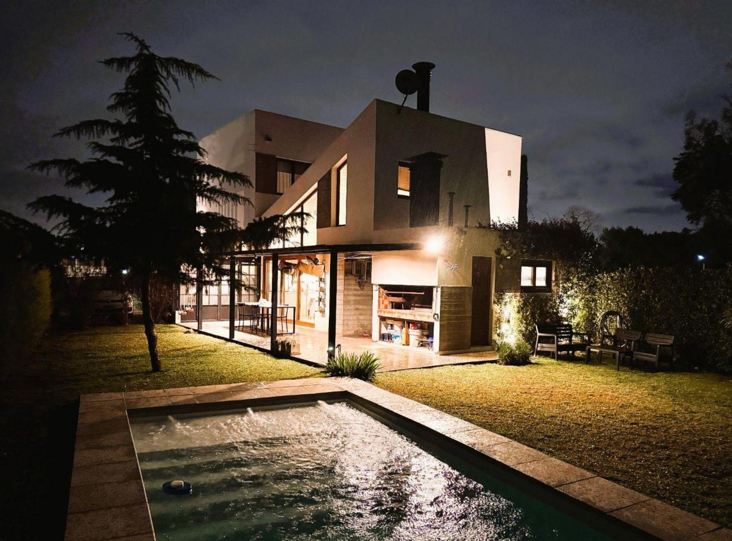 Foto de Casa d diseño barrio cerrado Villa Elisa 3 dormit, imagen 1