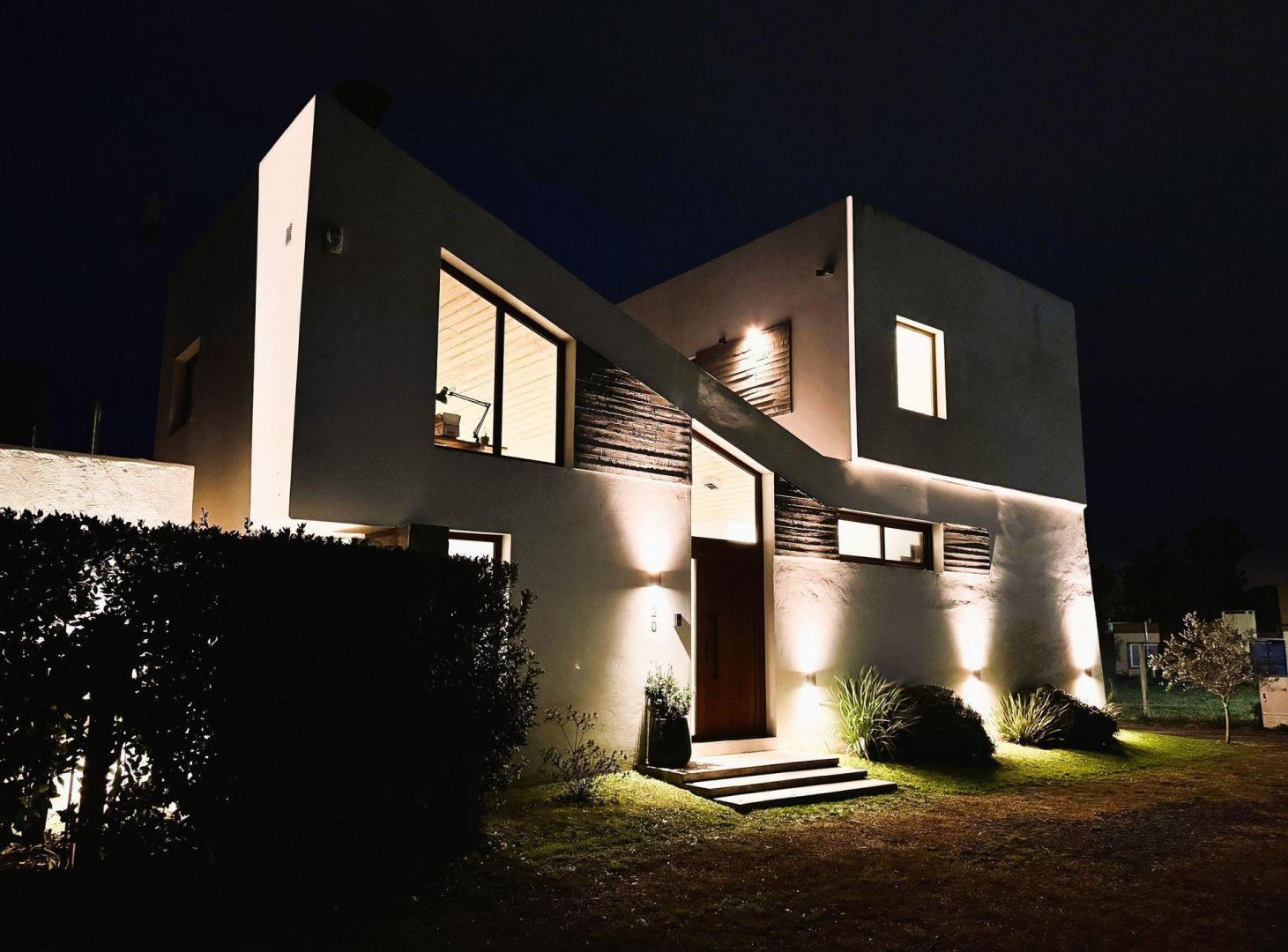 Foto de Casa d diseño barrio cerrado Villa Elisa 3 dormit, imagen 2